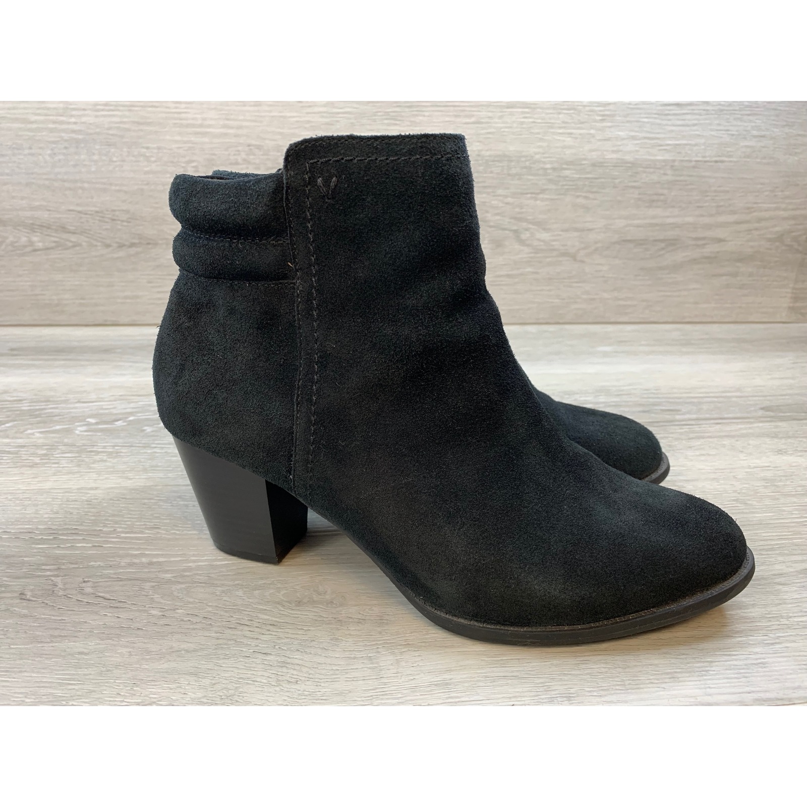 Vionic Jessie Women's Black Suede Weather Resistant Ankle Boots 9.5 Wide